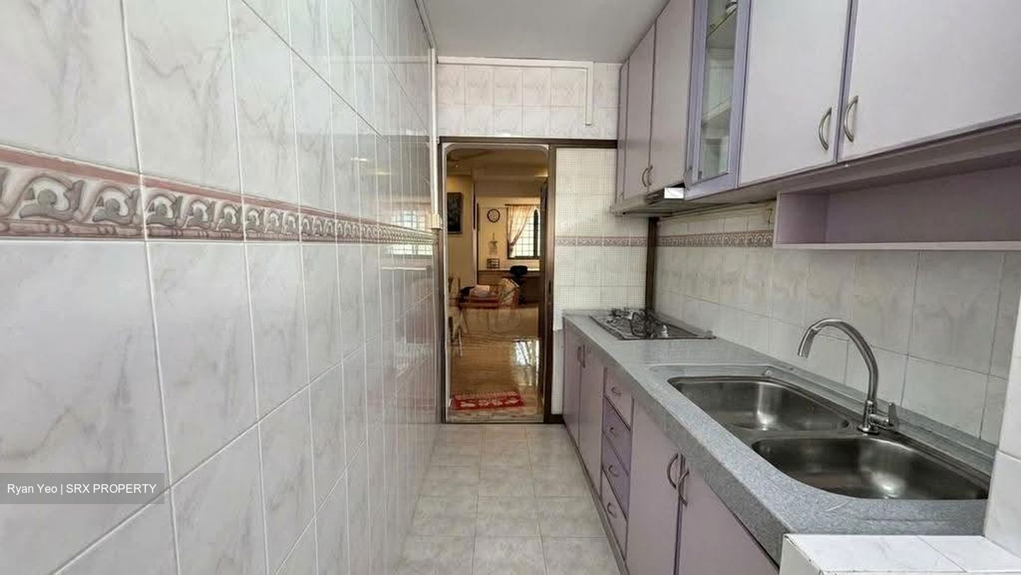 Upper Boon Keng Road (D14), Shop House #634976121